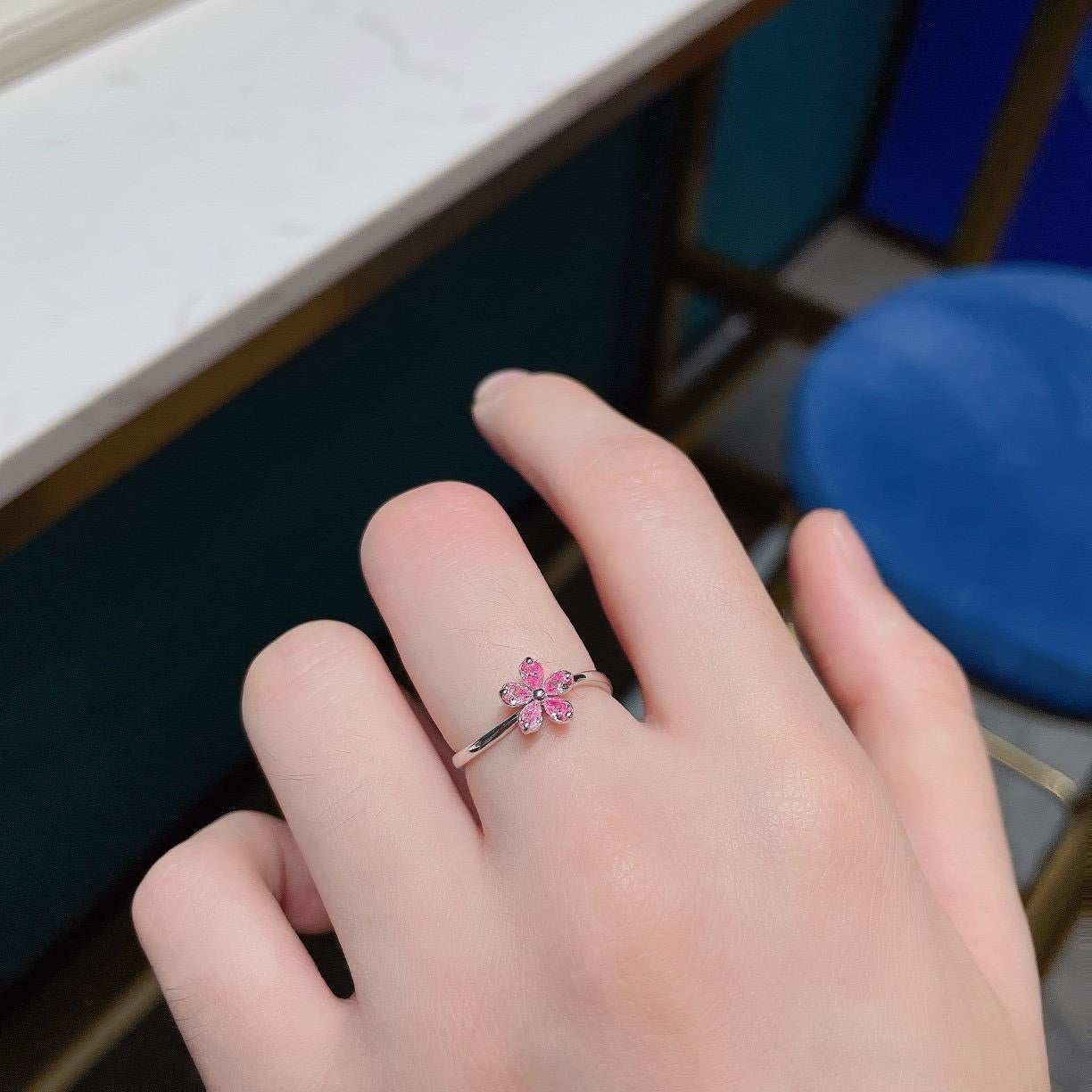 Marquise Cut 18K White Gold Pink Diamond Flower Ring For Sale