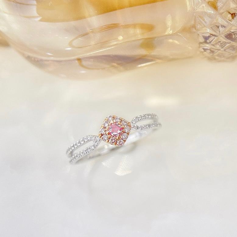 18K White Gold Pink Diamond Ring with Diamonds

Pink Diamond - 0.06 CT
Diamonds - 0.20 CT

Total Weight - 1.79 GM