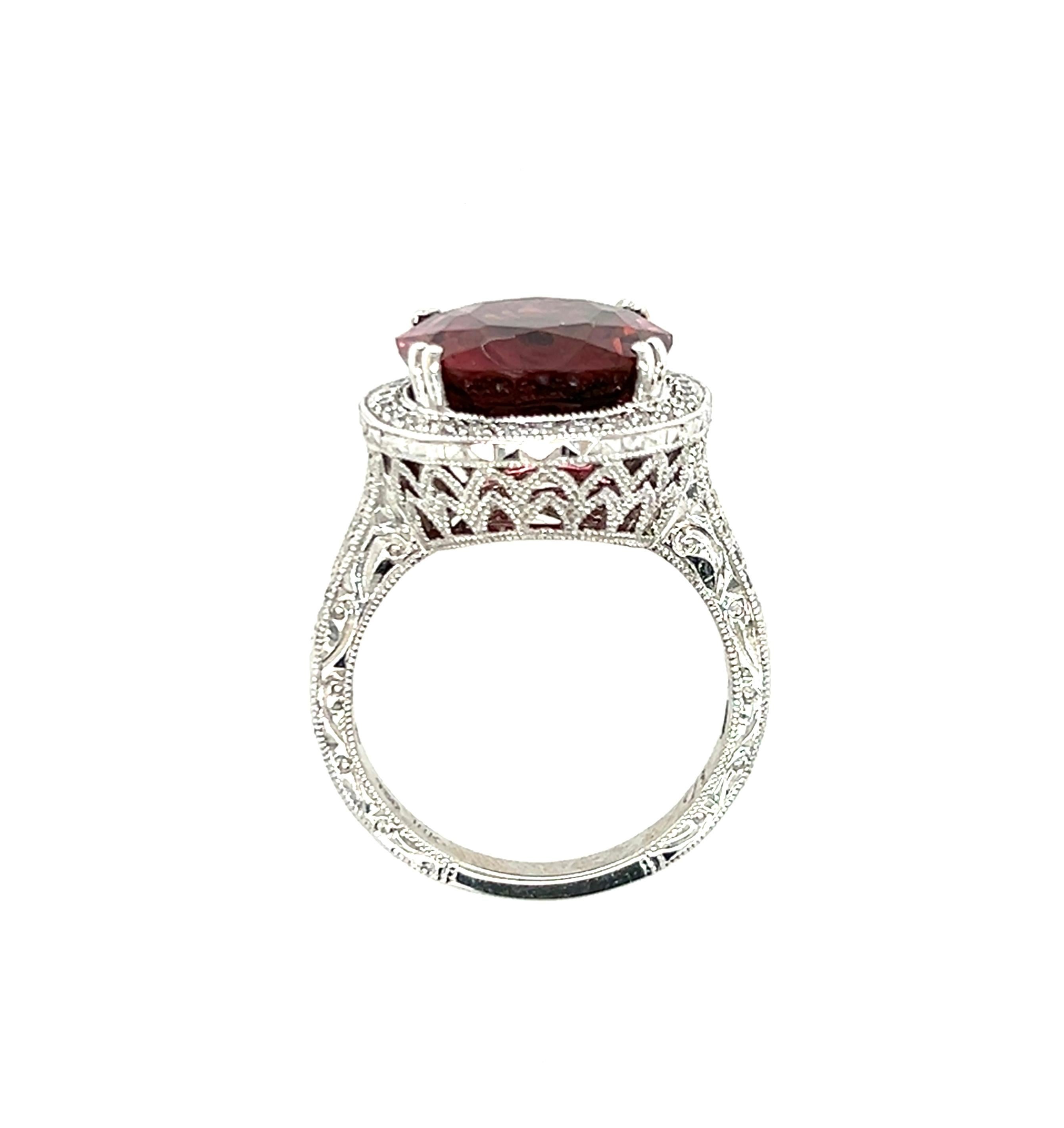 18k White Gold Pink Oval Tourmaline Ring For Sale 3