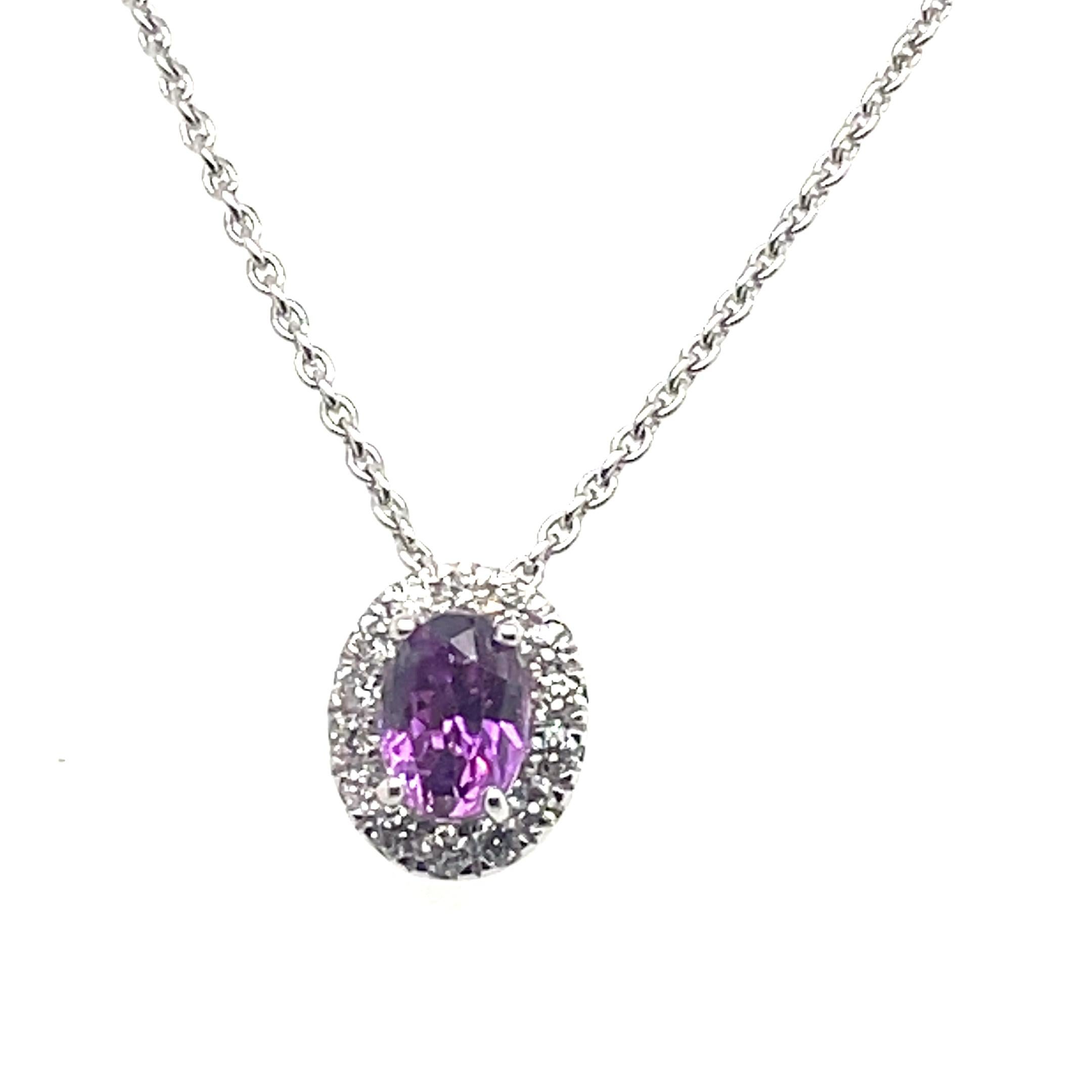 18k White Gold Pink Purple Sapphire Cts 1.45 Pendant with Chain In New Condition For Sale In Hong Kong, HK