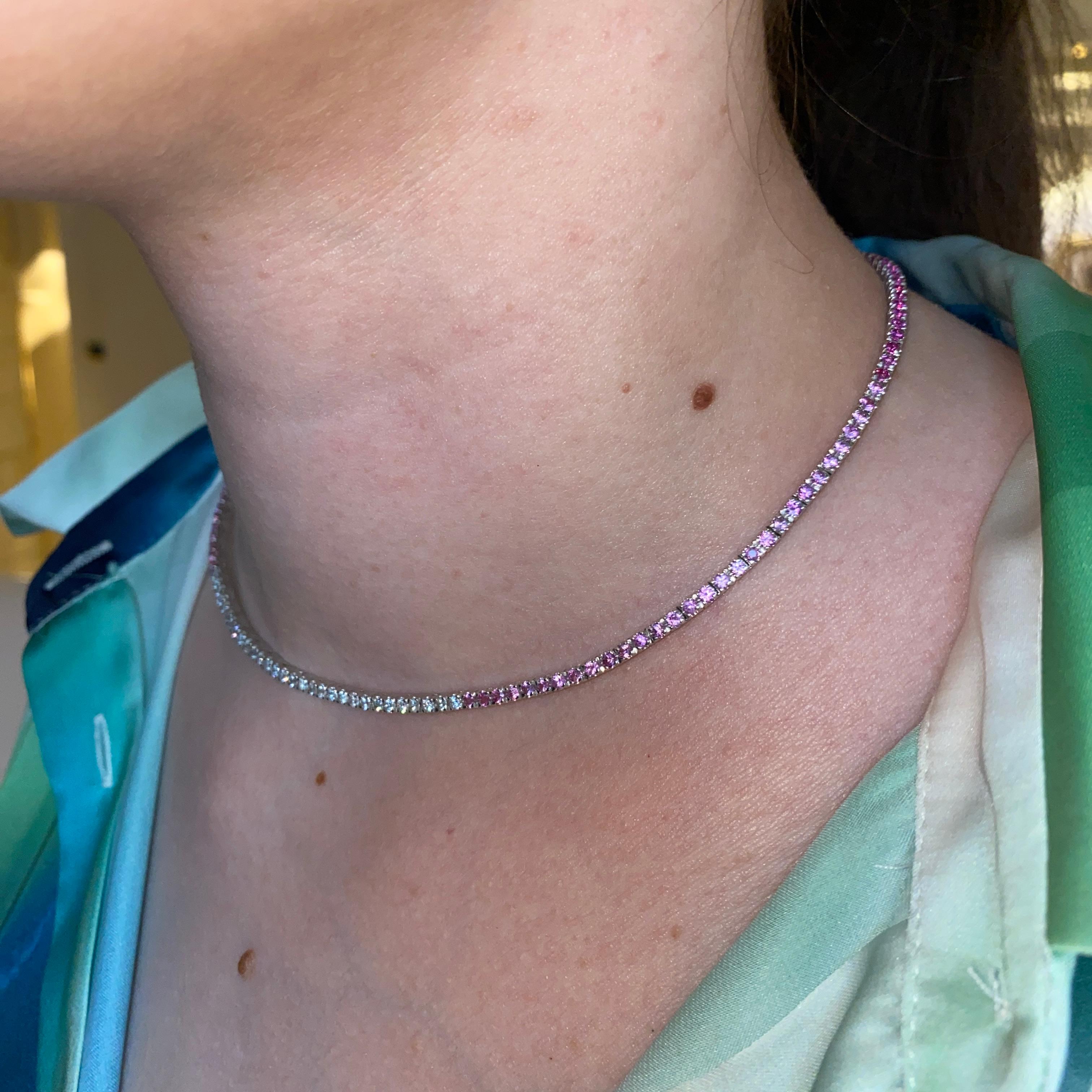 Collana Rivière in oro bianco 18 carati con zaffiri rosa e diamanti in vendita 4