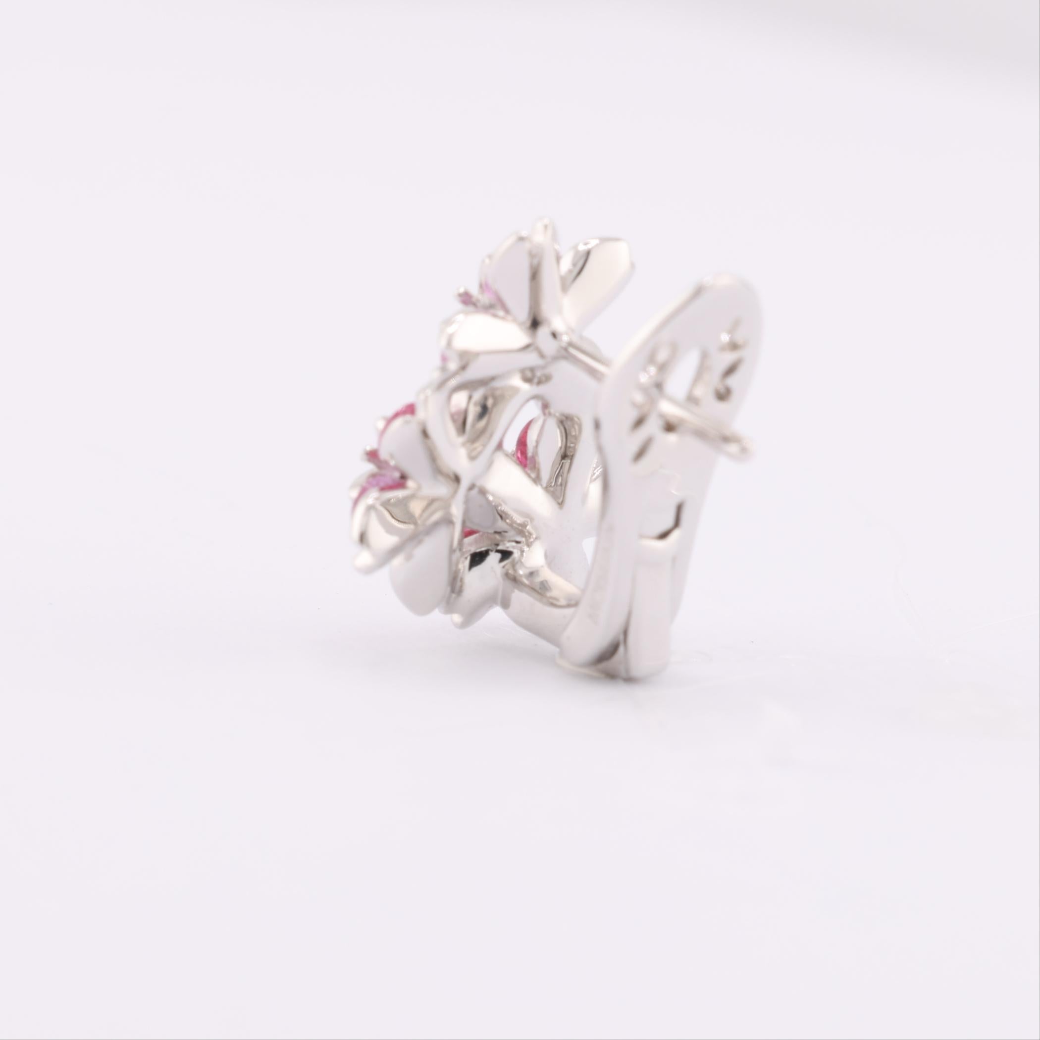 Contemporaneo Orecchini floreali Sakura in oro rosa 18 carati di MOISEIKIN in vendita