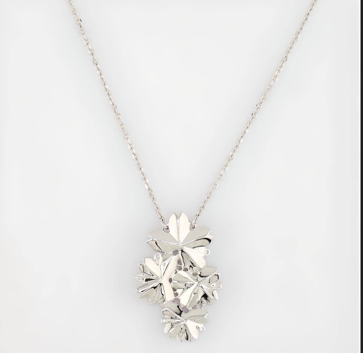 Round Cut 18K White Gold Pink Sapphire Sakura Floral Necklace by MOISEIKIN For Sale