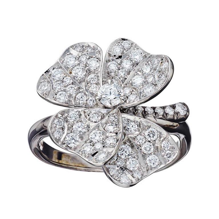 AENEA Bague fleur en or blanc 18 carats avec saphirs roses et diamants blancs en vente 1