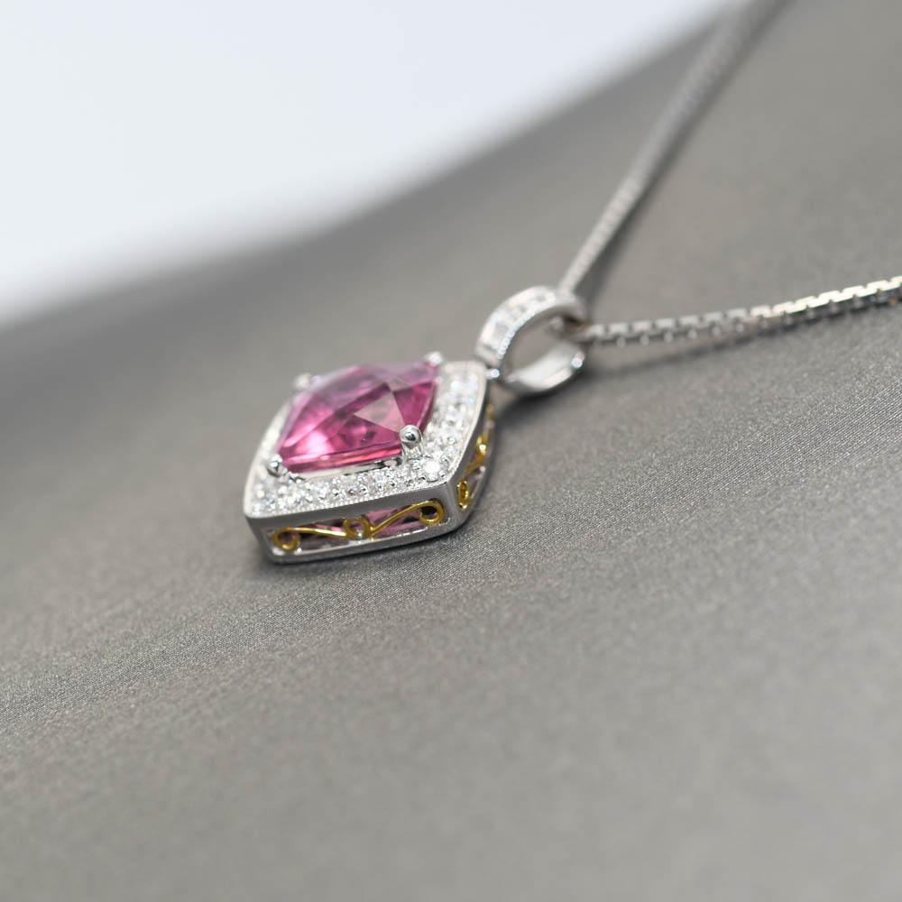 18k White Gold Pink Tourmaline Diamond Necklace In Excellent Condition For Sale In Laguna Beach, CA