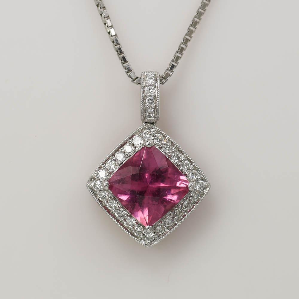 18k White Gold Pink Tourmaline Diamond Necklace For Sale 2