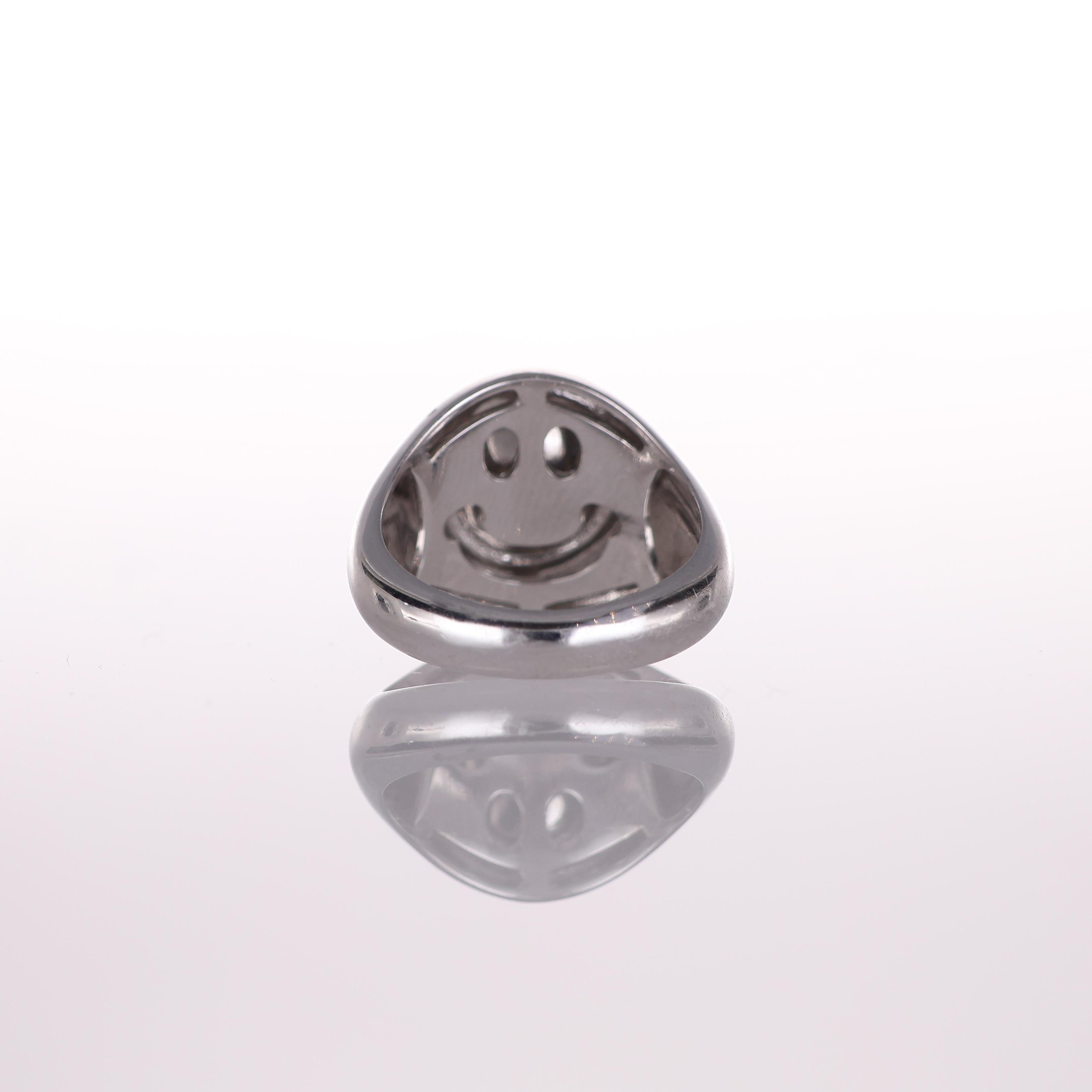 Women's or Men's 18K White Gold Pinky Ring with Diamond Smile Motif For Sale