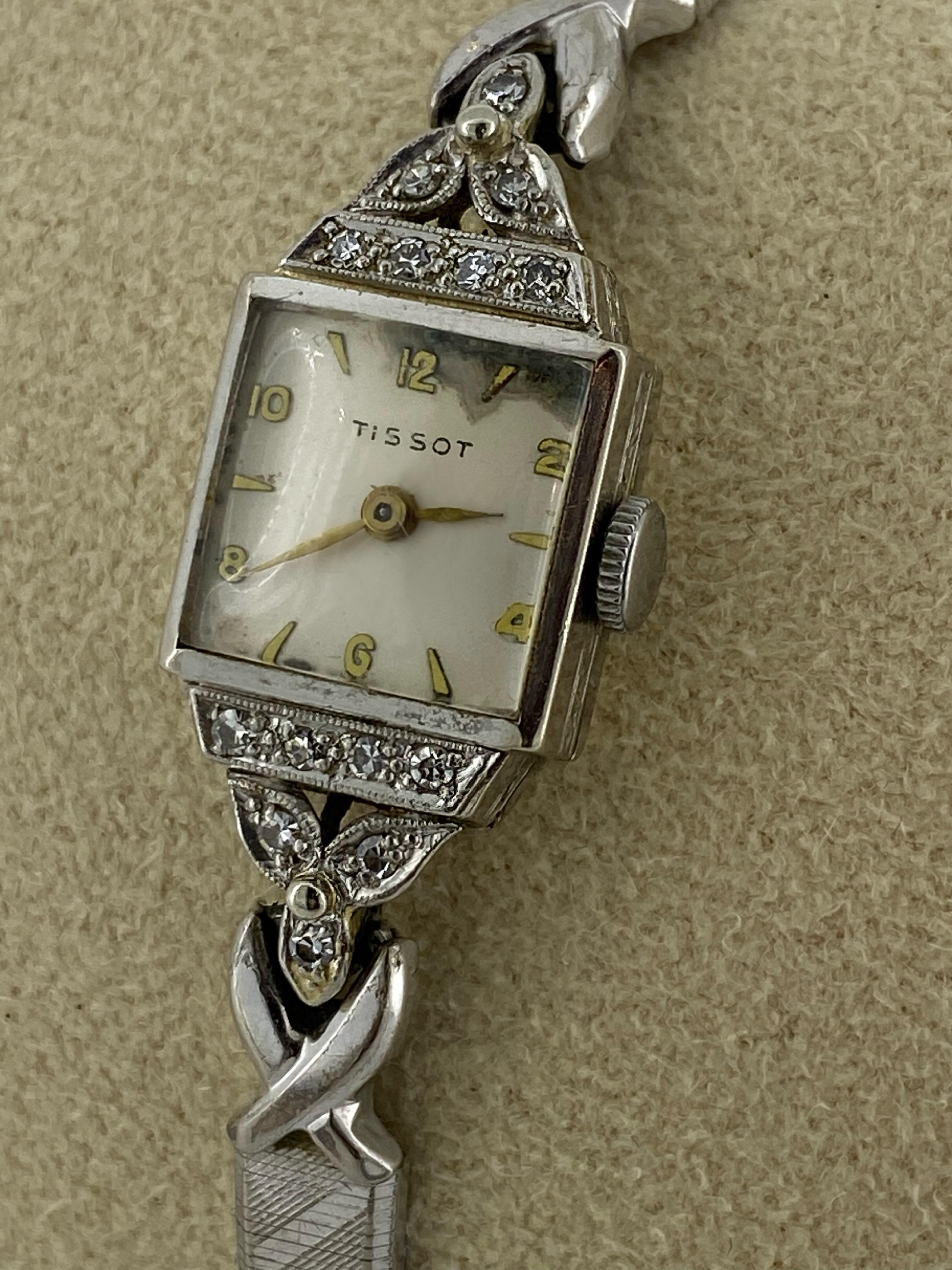 Taille ronde Montre-bracelet pour femmes Tissot rétro des années 1960, en or blanc 18 carats, platine et diamants en vente