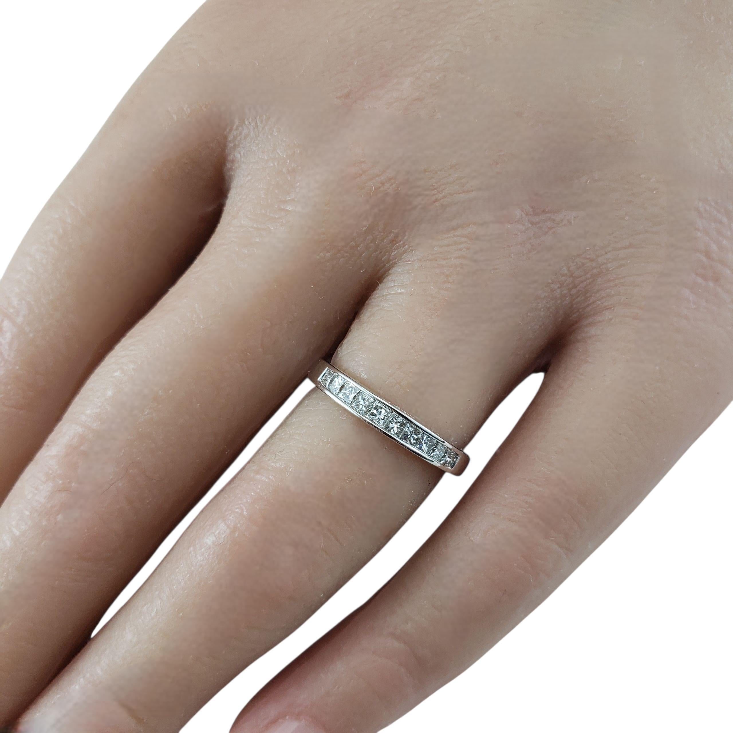 18K Weißgold Prinzessin Cut Diamond Band Ring Größe 6 #23320 im Angebot 3