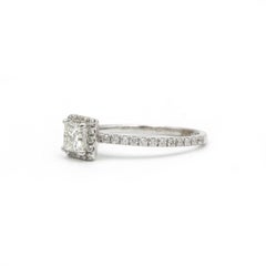 18 Karat Weißgold Diamant-Halo-Ring mit Prinzessinnenschliff 0,50 Karat G VS