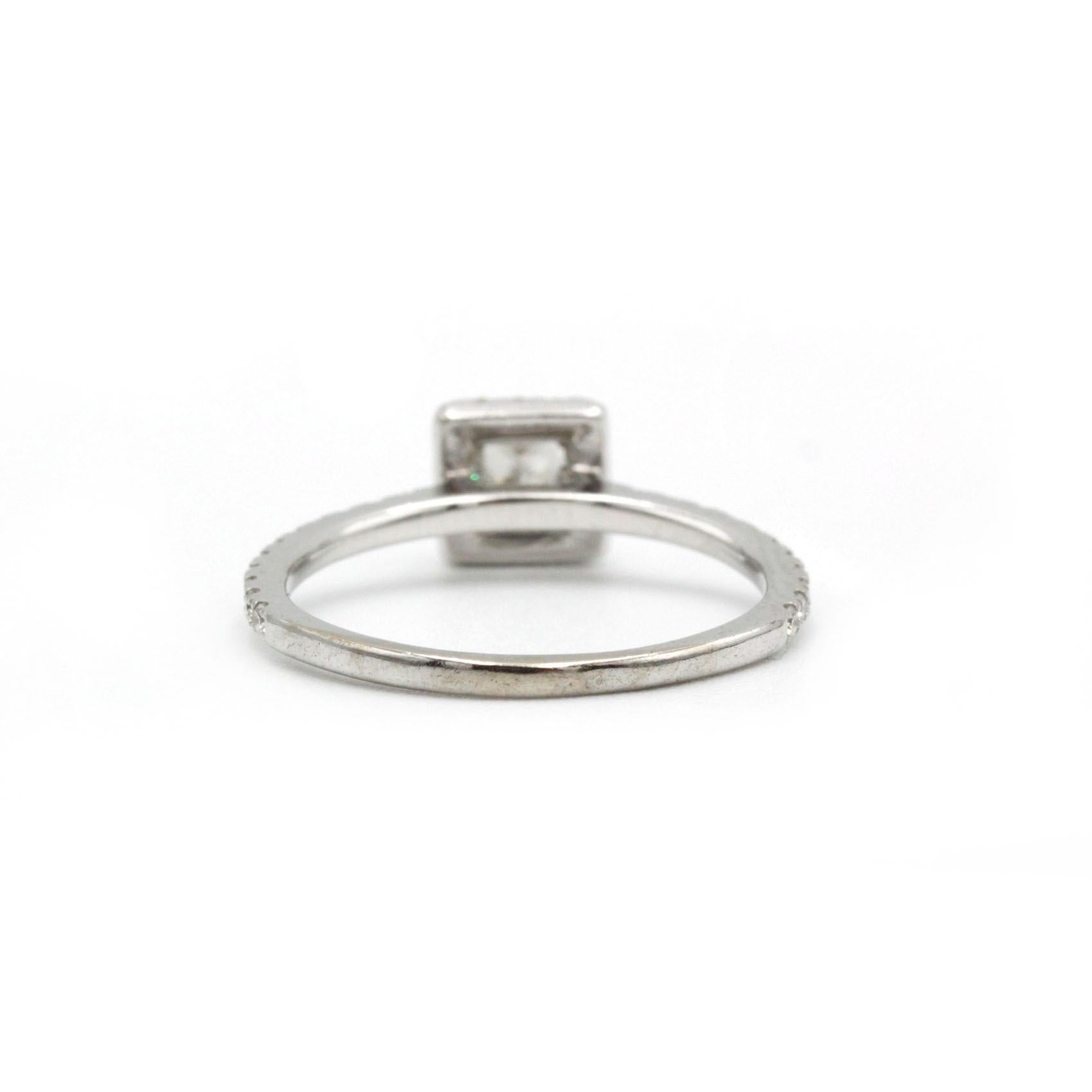 Anello aureola con diamante taglio principessa in oro bianco 18K 0,50 ct G VS In condizioni buone in vendita a MONTMORENCY, FR