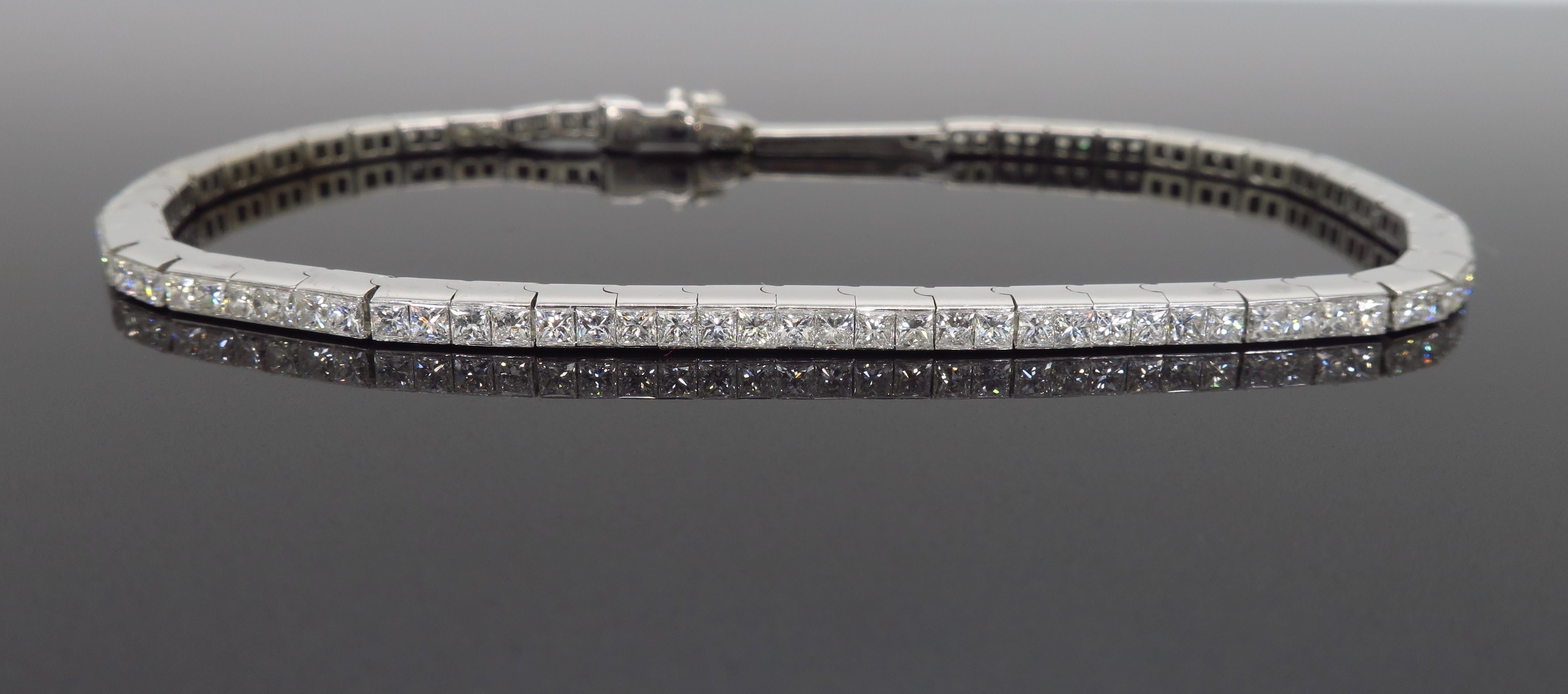 18 Karat White Gold Princess Cut Diamond Line Bracelet 3