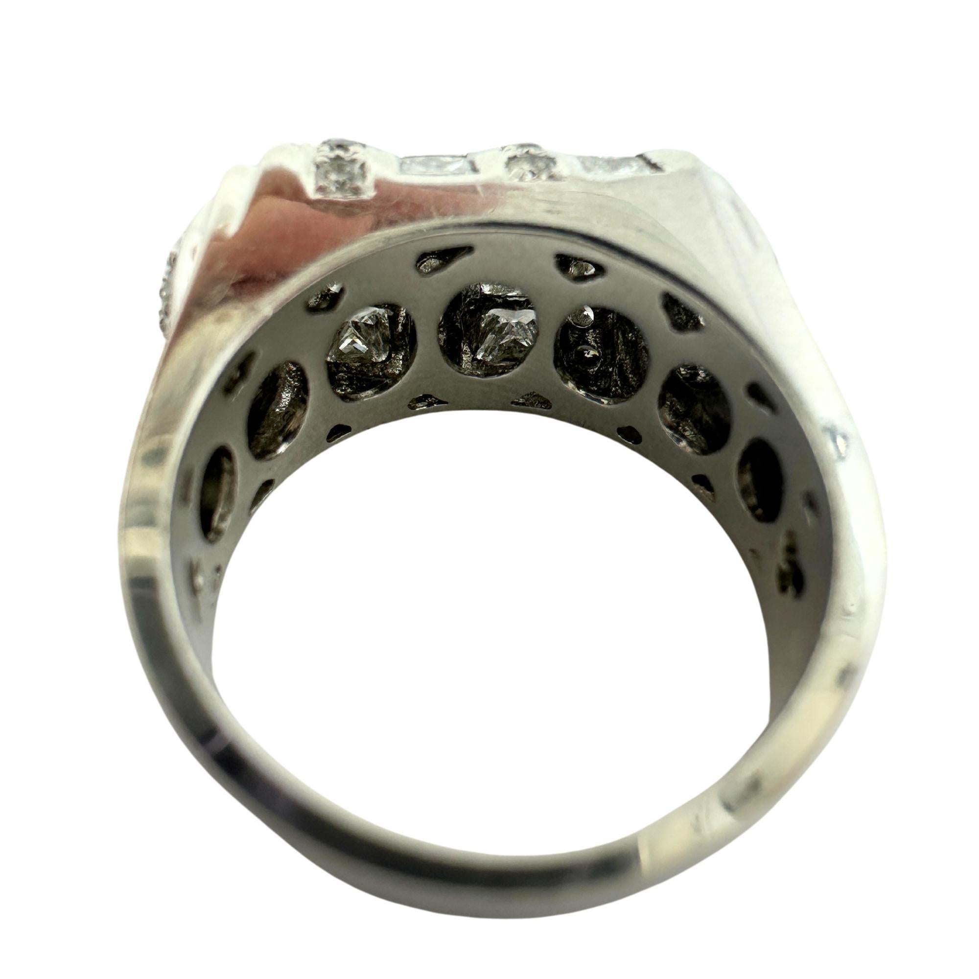 Anello con diamante taglio principessa in oro bianco 18 carati in vendita 5