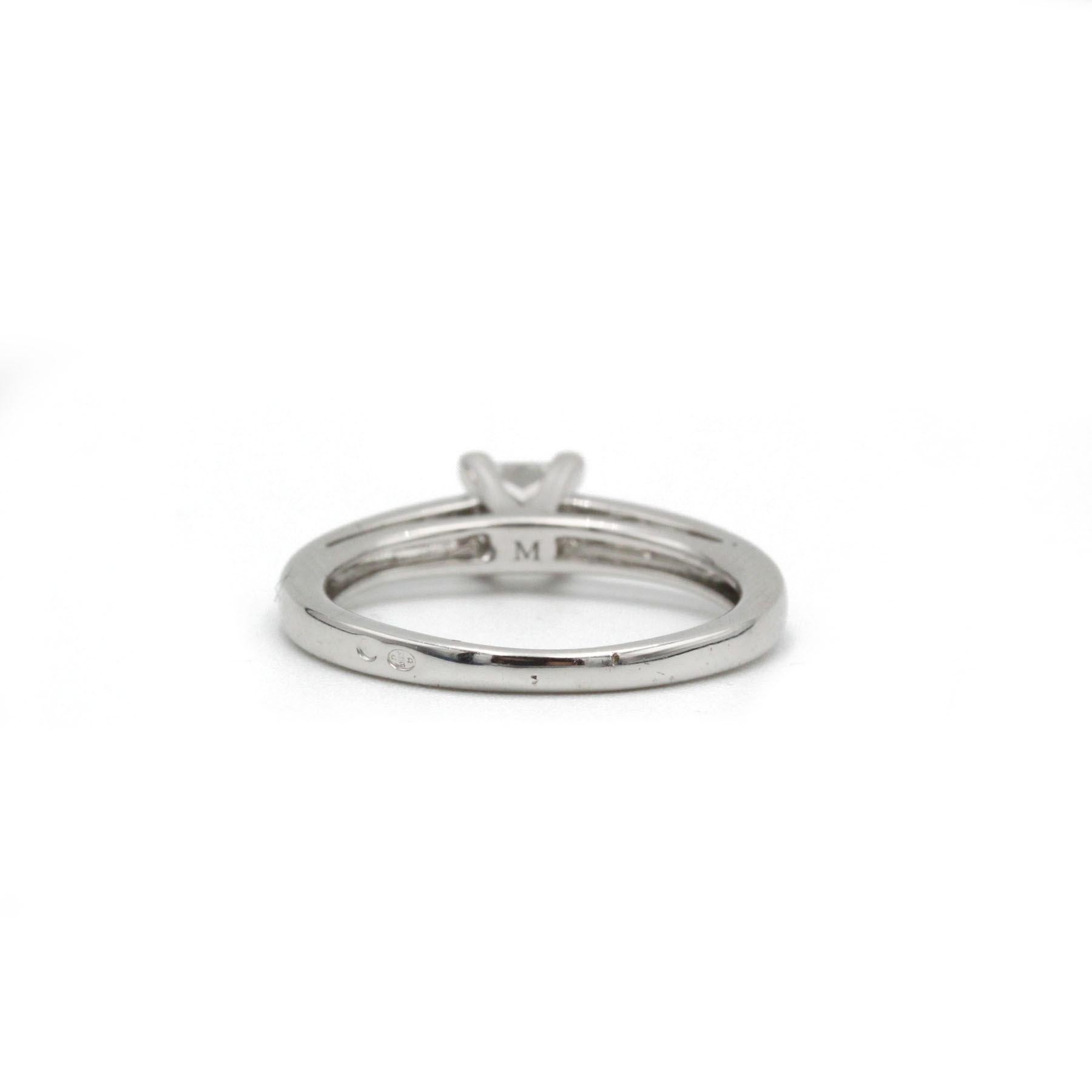 Anillo solitario de diamantes talla princesa de oro blanco de 18 quilates, 0,50 ct F VS en Bueno estado para la venta en MONTMORENCY, FR