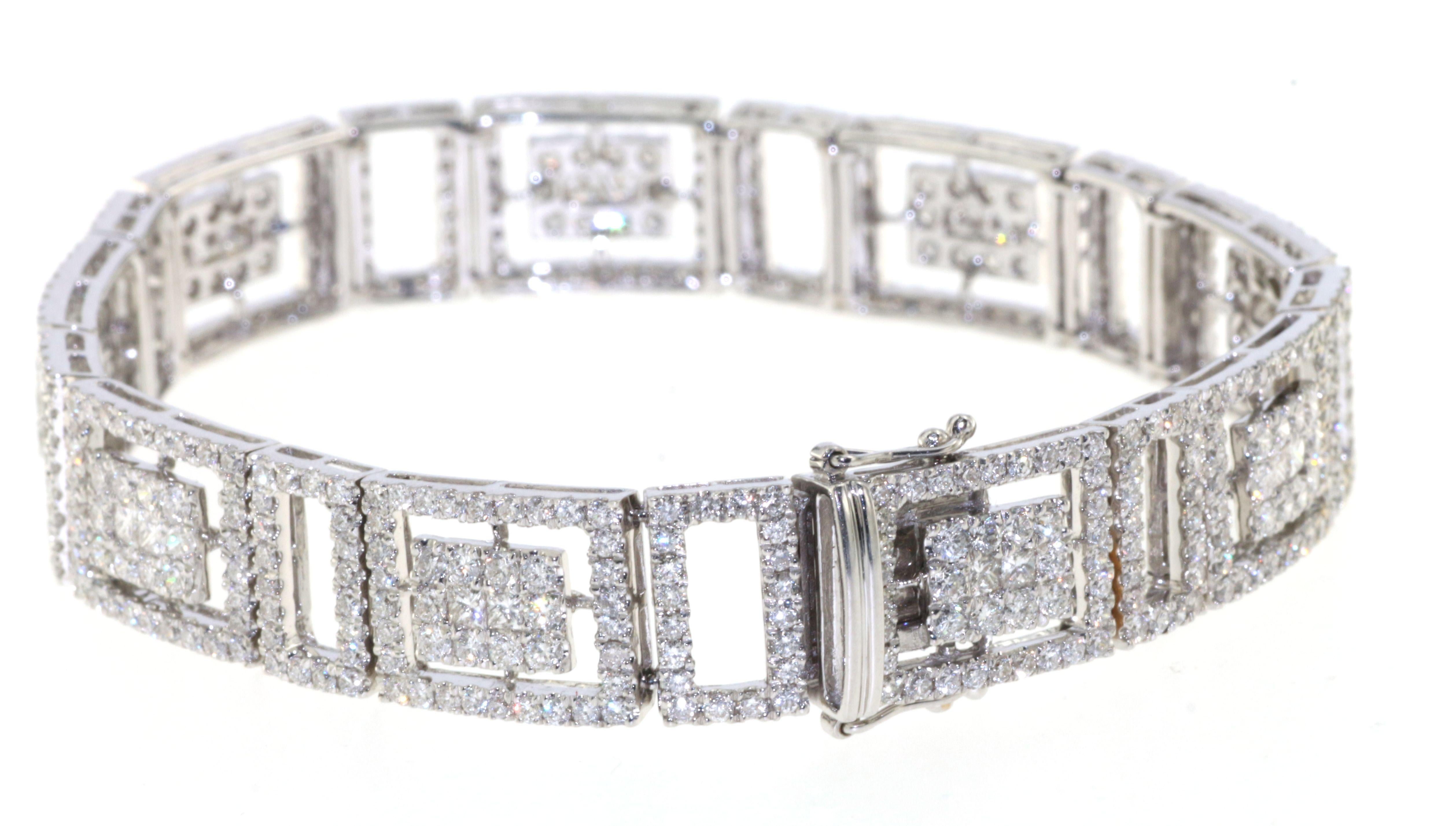 Princess Cut 18K White Gold Princess Diamond Bracelet DB-00546 For Sale