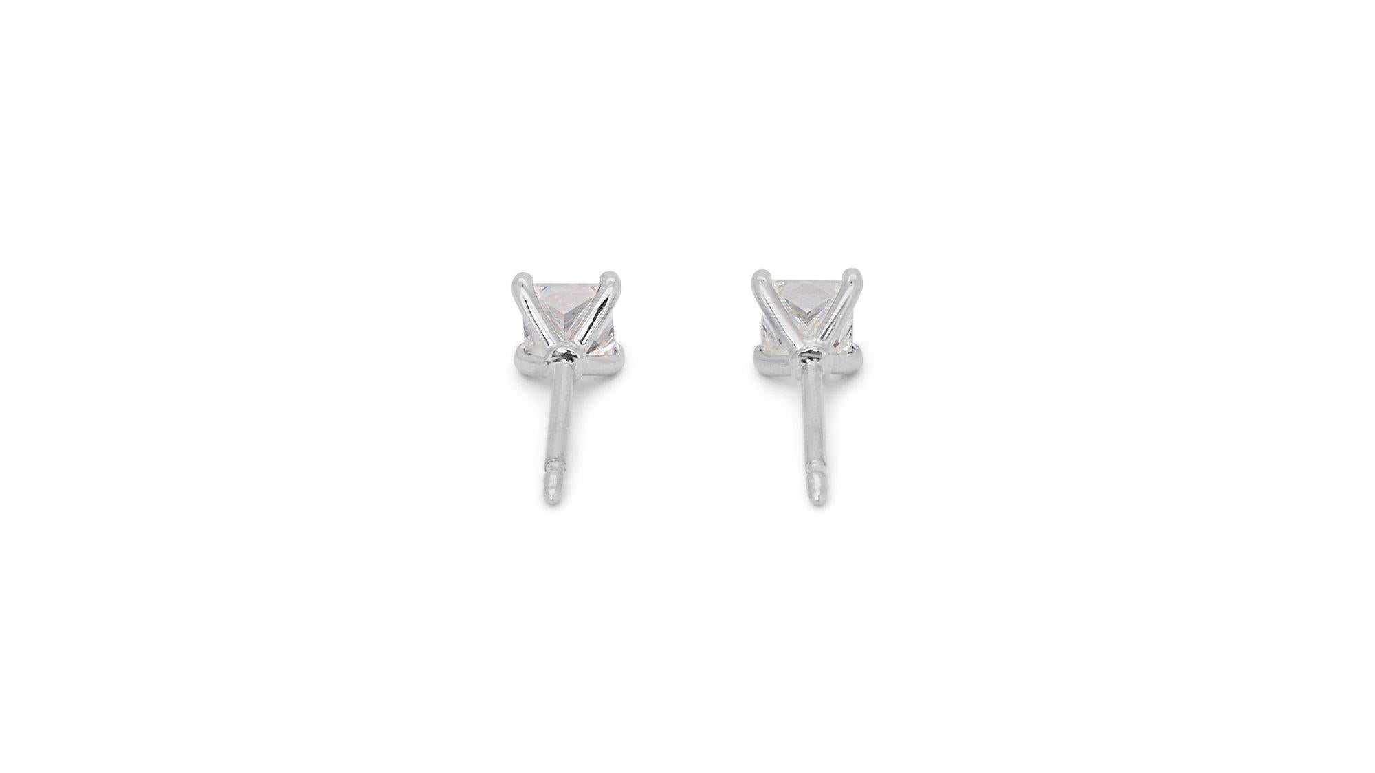 18k White Gold Princess Stud Earrings with 0.85 ct Natural Diamonds AIG Cert 3