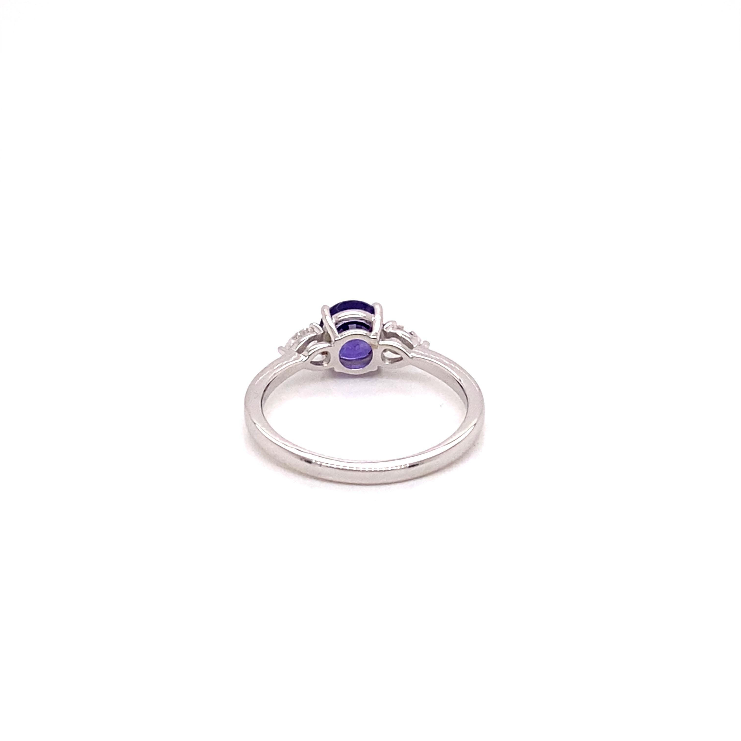 Contemporary 18 Karat White Gold Purple Sapphire 3-Stone Ring For Sale