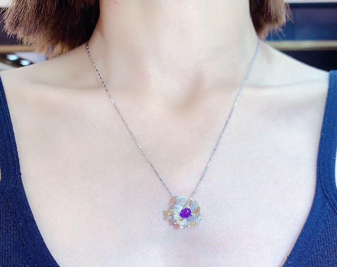 18K White Gold Purple Sapphire & Diamond 'Swan' Brooch Pendant For Sale 1