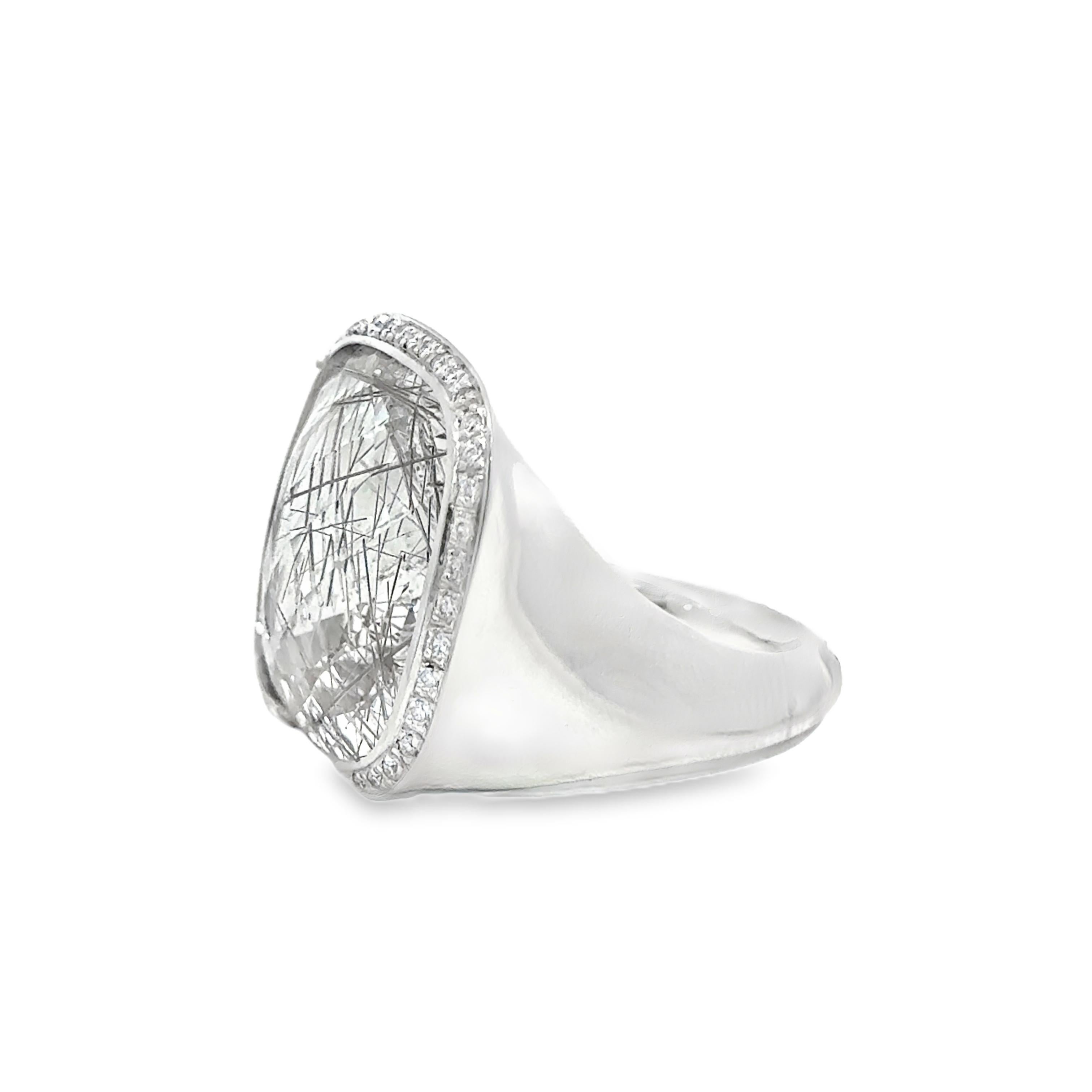 18K Weißgold Quarz und Diamant Statement Ring im Zustand „Hervorragend“ im Angebot in Los Angeles, CA