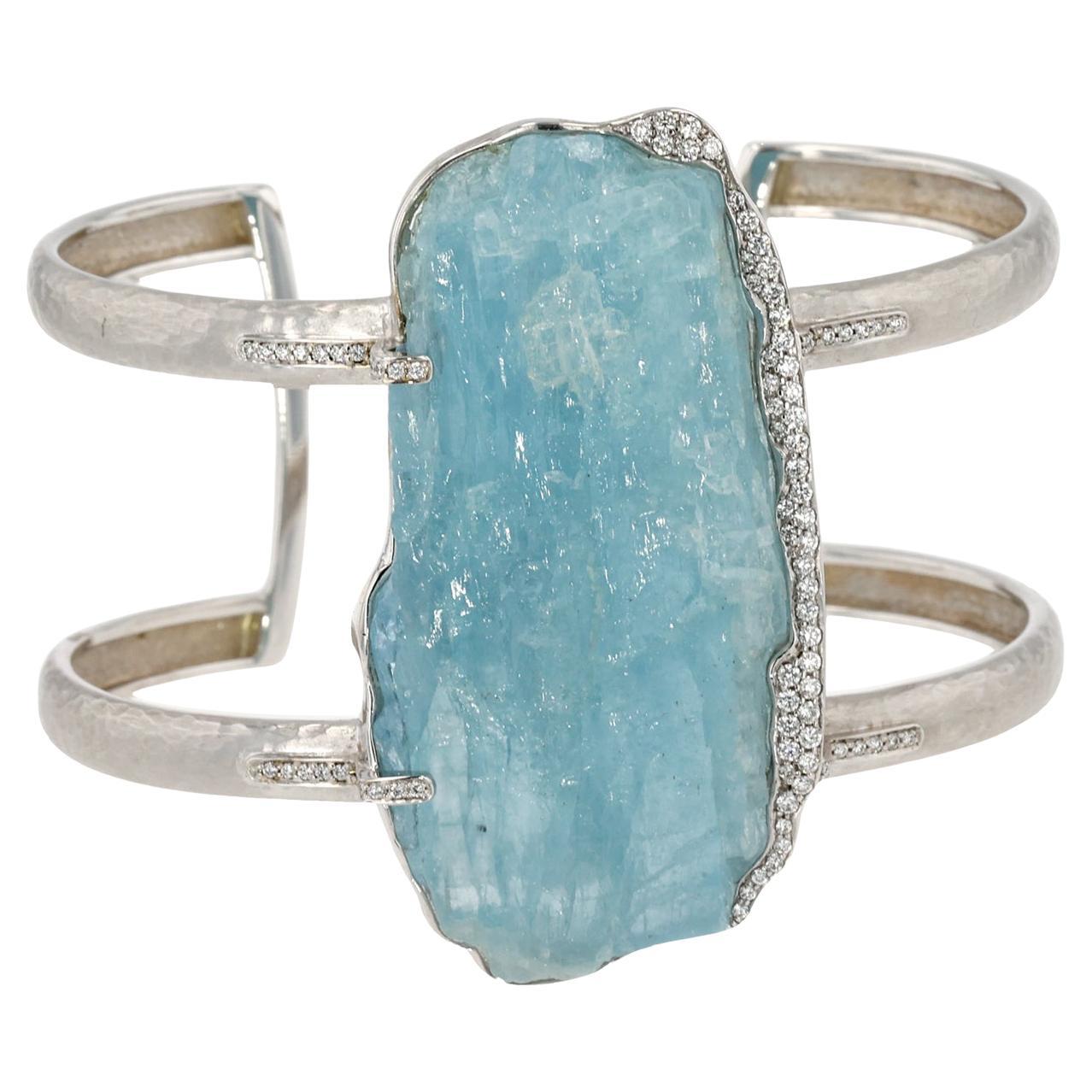 18K White Gold Raw Aquamarine and Round Brilliant Cut Diamonds Cuff Bracelet For Sale