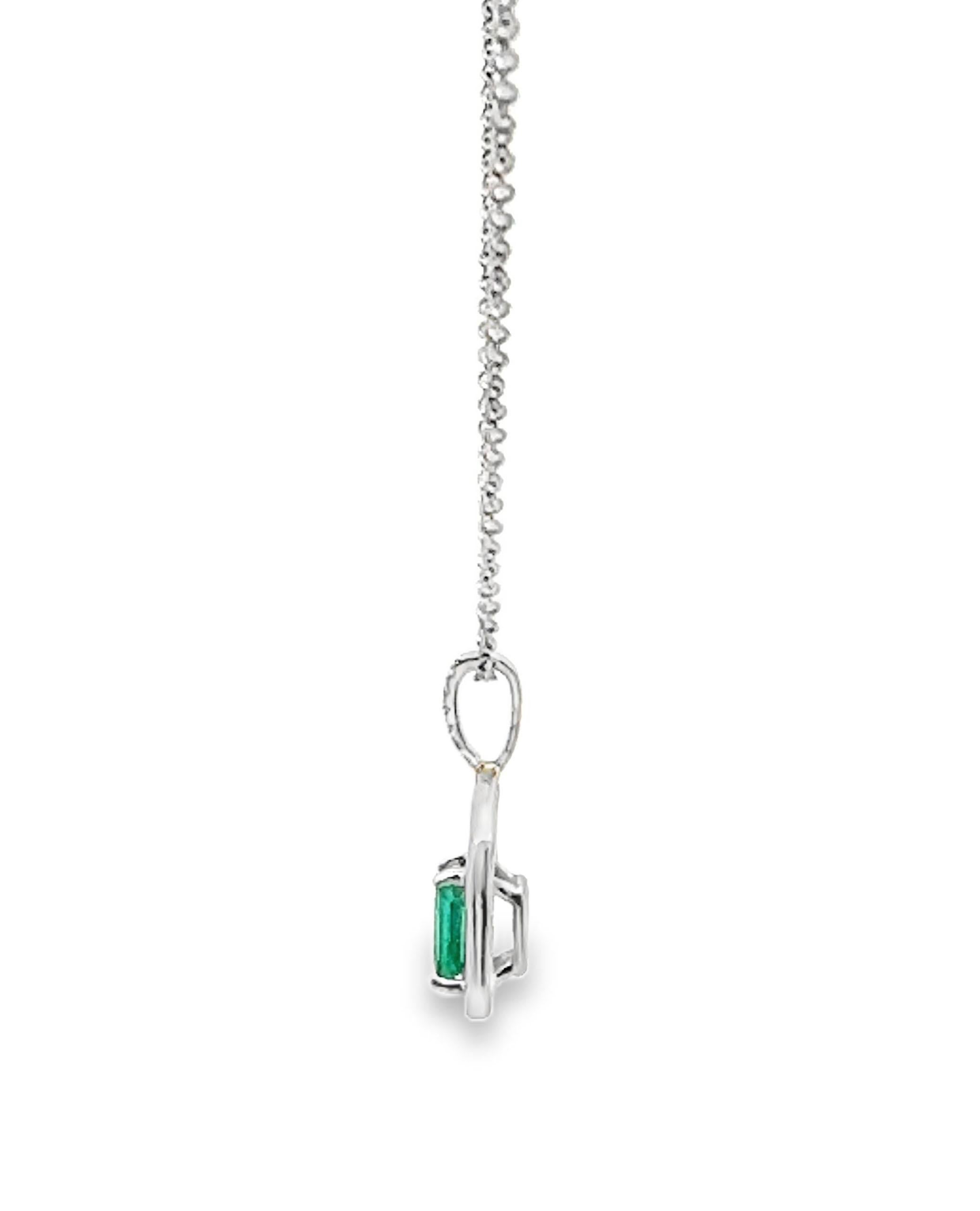 18K white gold 'recarlo' necklace with diamonds weighing 0.08 ct total and emerald weighing 0.34 ct.

*D/E color, IF clarity
