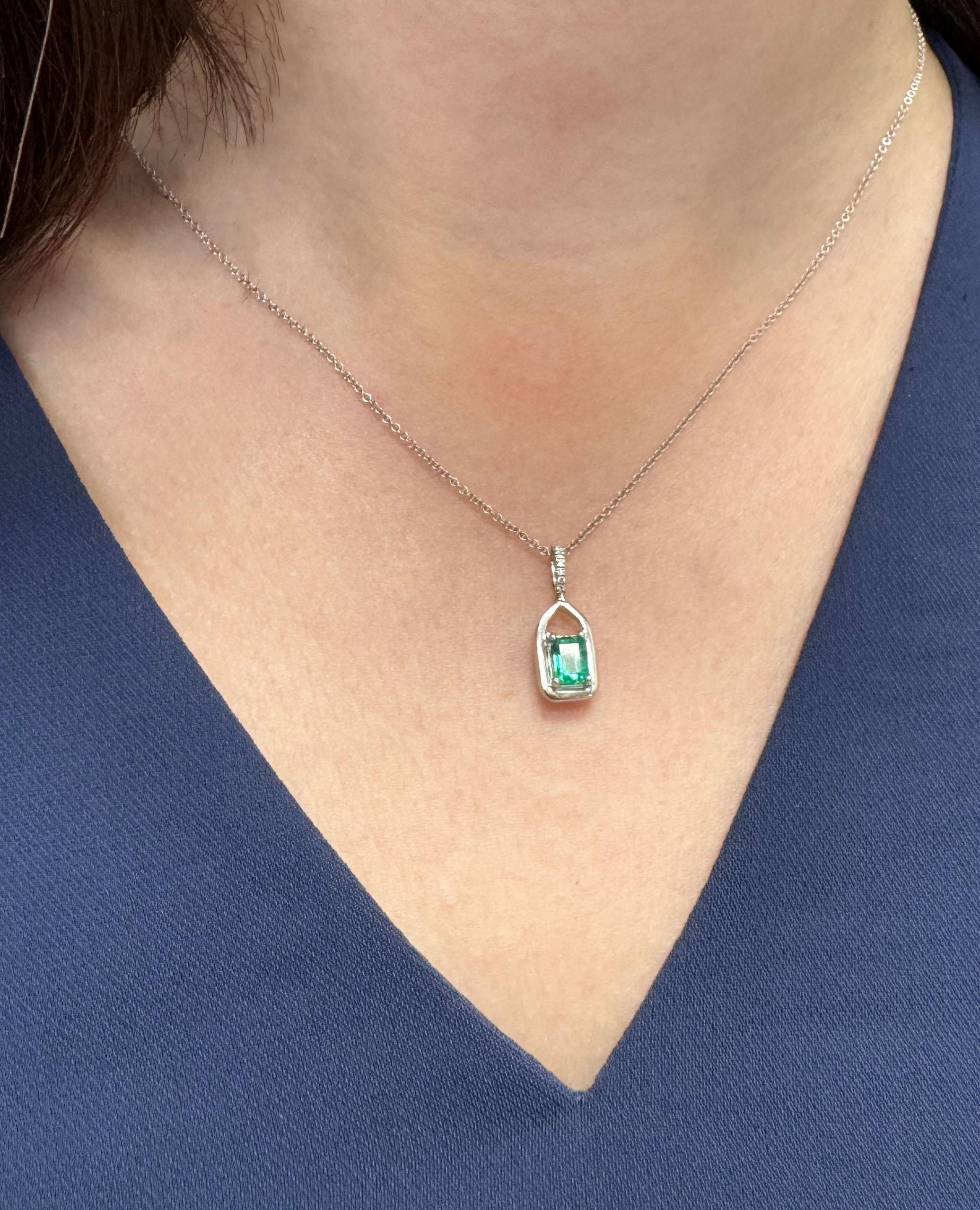 Emerald Cut 18K White Gold 'Recarlo' Necklace with Center Emerald & Diamonds For Sale