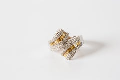 18k White Gold Ribbon Diamond Cocktail Ring