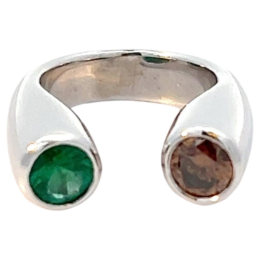 18k White Gold Ring 0.47ct Emerald 0.50ct Brown Diamond For Sale