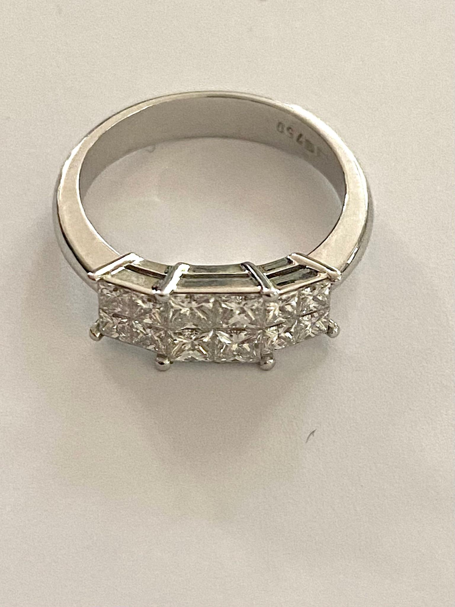 18k, White Gold Ring, 12 Princess Cut Diamonds 1.19ct. VVS-F-G In New Condition For Sale In Heerlen, NL