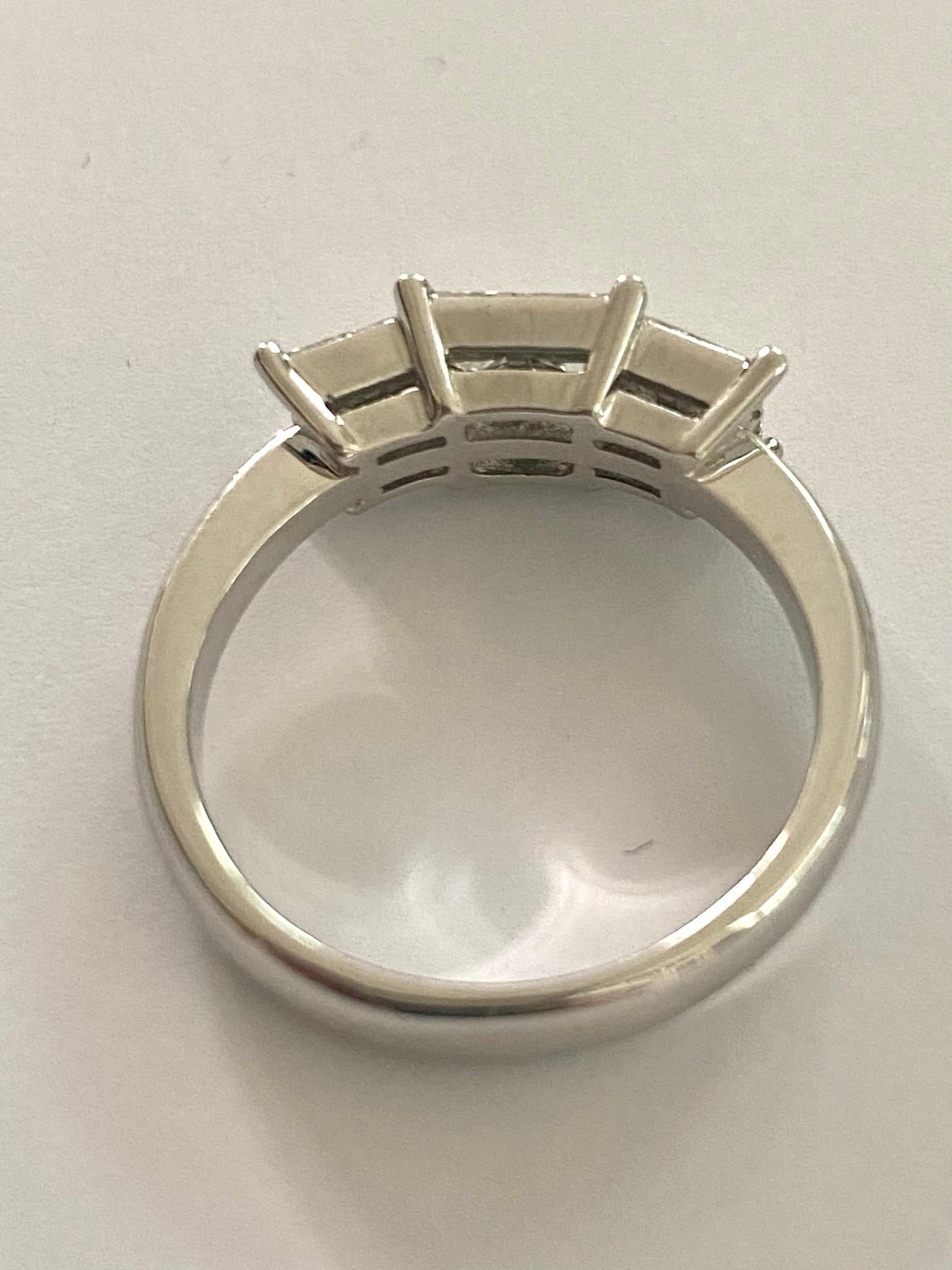 18k, White Gold Ring, 12 Princess Cut Diamonds 1.19ct. VVS-F-G For Sale 1
