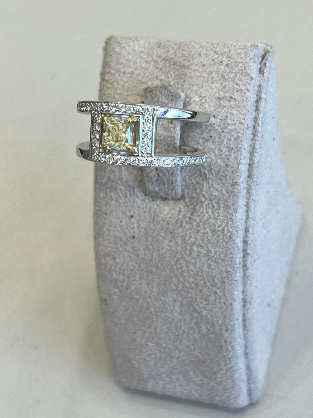 Femenino o masculino Anillo de oro blanco de 18k en venta