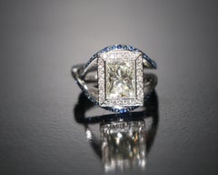 18K white gold Ring set with Diamonds and Sapphires