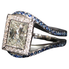 18K white gold Ring set with Diamonds and Sapphires