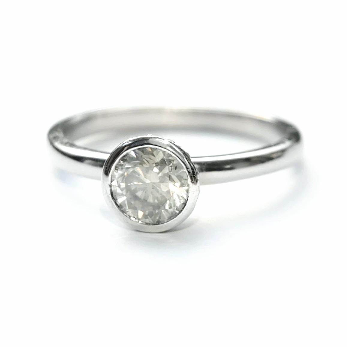 18K White Gold Ring, Size O, 0.8ct Diamond AIG Certified Stone, Micro Pave For Sale 10