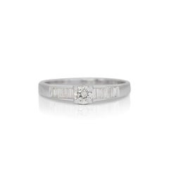 18K White Gold Ring with 0.22ct Diamond