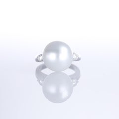 18K White Gold Ring with 13.5mm White Pearl and Brilliant-Cut Diamonds