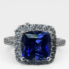 18K White Gold Ring with 3.04Ct. Tanzanite and Diamonds 0.67 Ct. (Size 6.00)