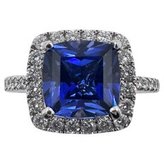 18K White Gold Ring with 3.04Ct. Tanzanite and Diamonds 0.67 Ct. (Size 6.00)