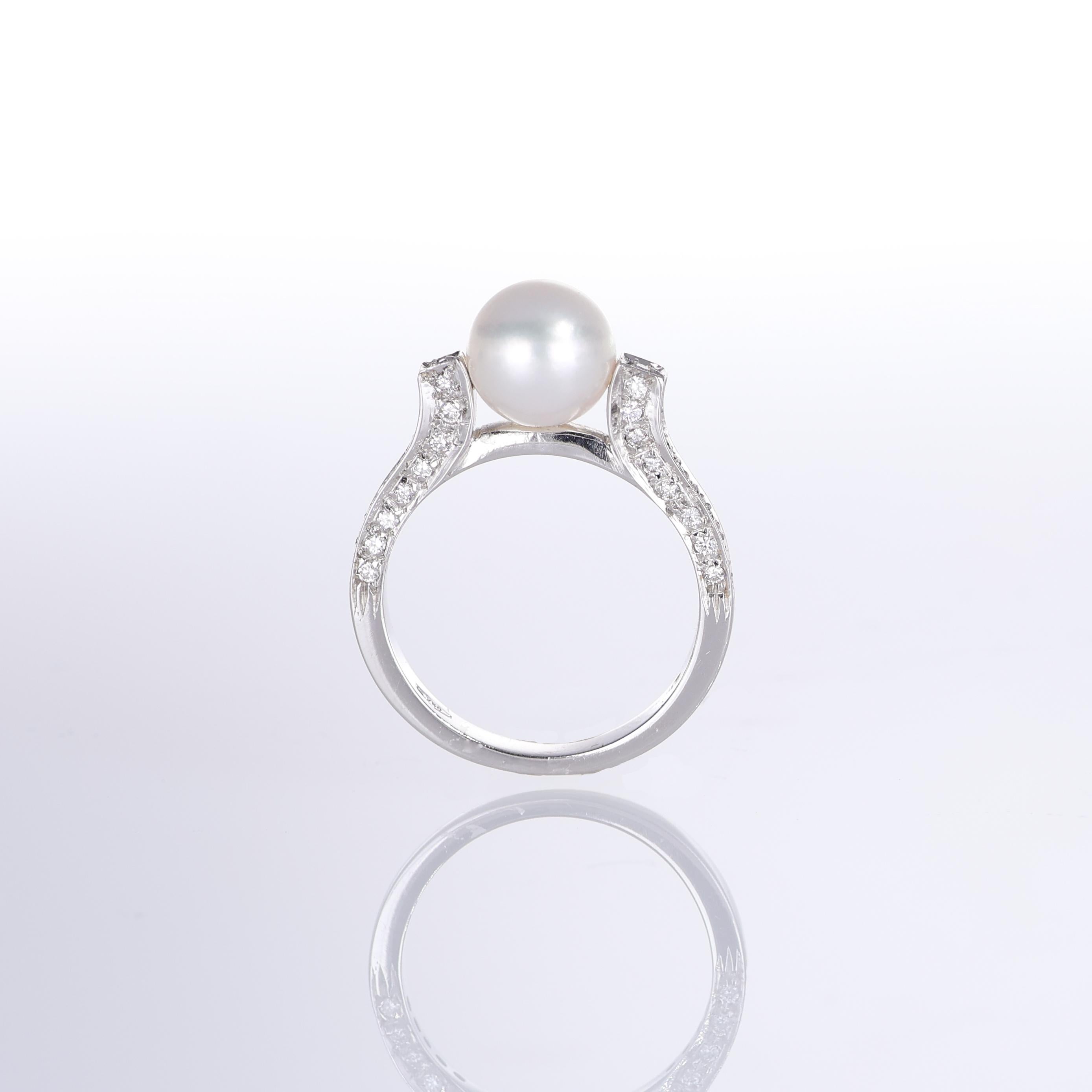 18k White Gold Ring with 8mm White Pearl and Pavé Diamond Band For Sale 1