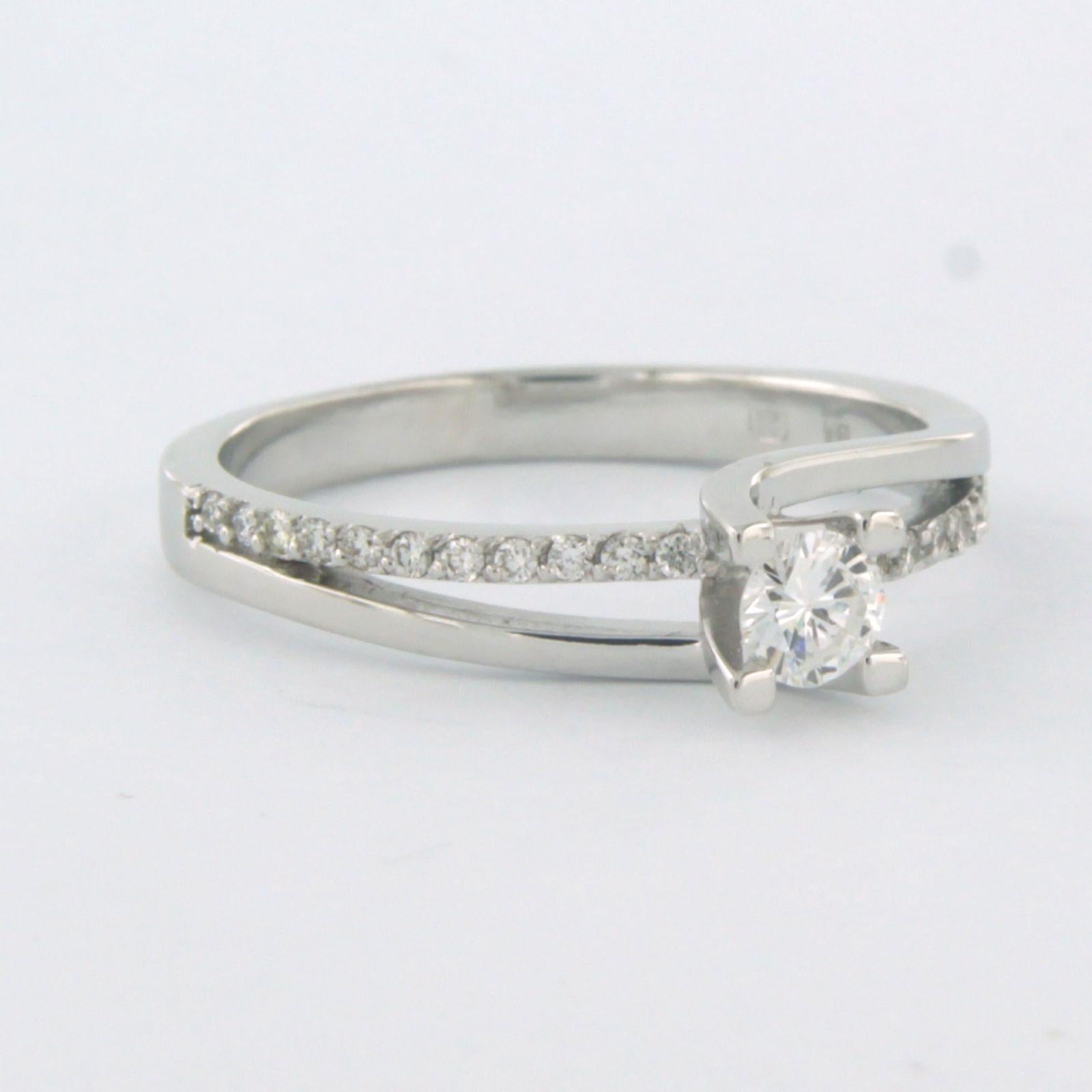 Modern 18k white gold ring with brilliant cut diamond. 0.32ct For Sale