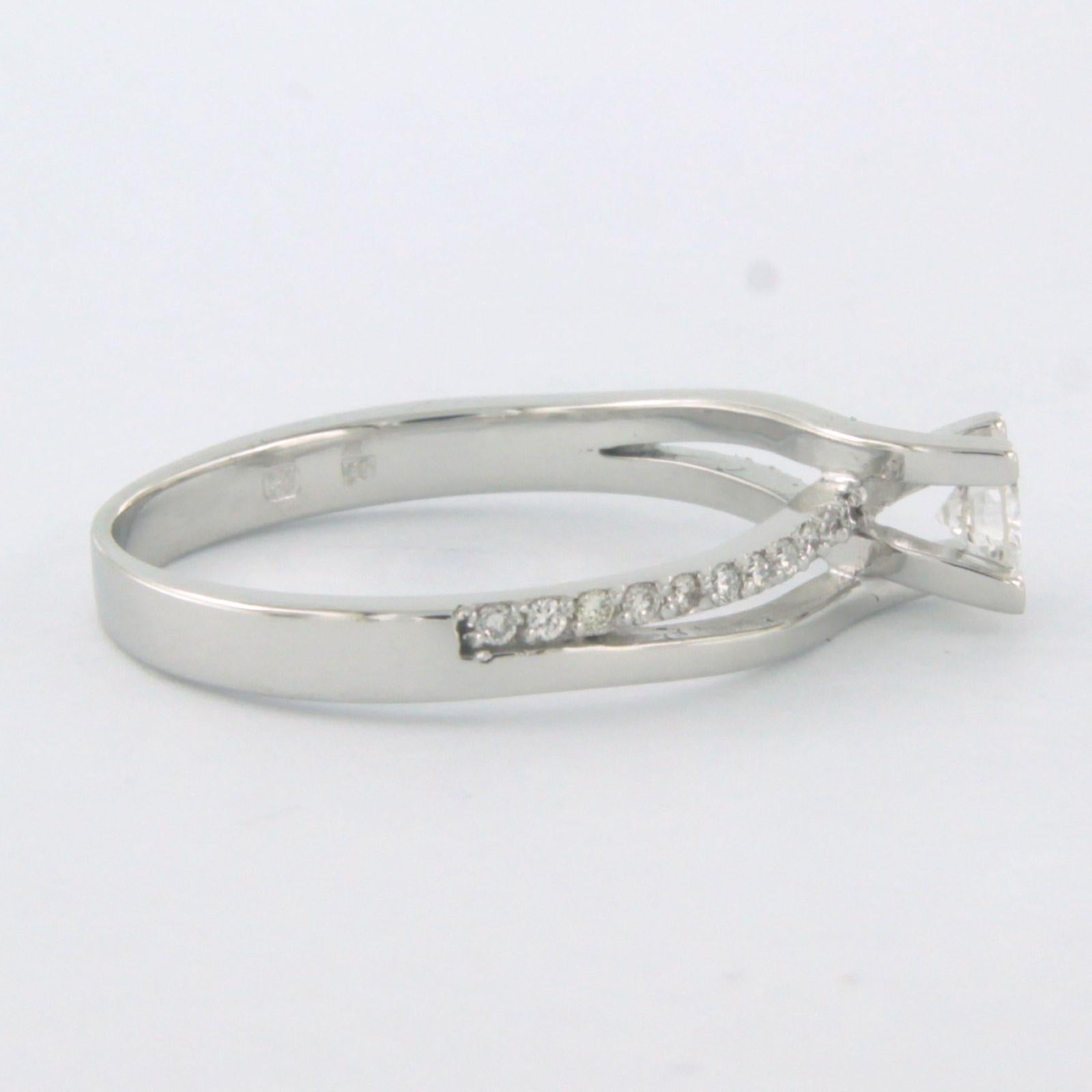 18k white gold ring with brilliant cut diamond. 0.32ct For Sale 1