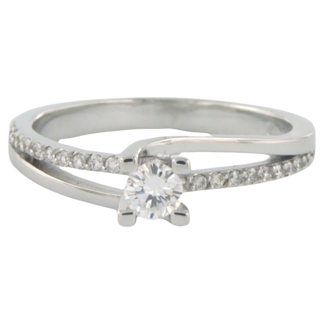 18k white gold ring with brilliant cut diamond. 0.32ct For Sale