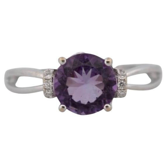 18K White Gold Ring with Diamonds and Amethyst