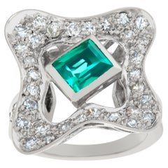 Vintage 18k White Gold Ring with Diamonds and Emeralds