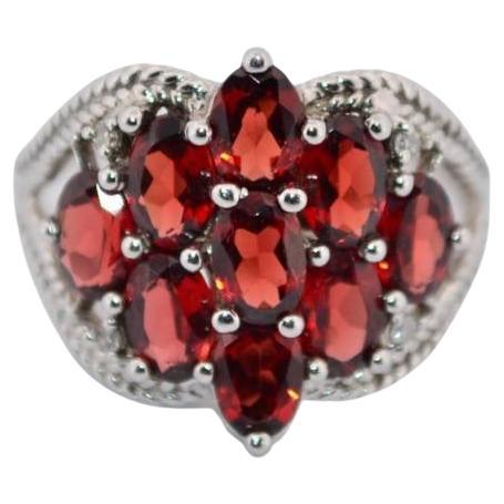 18K White Gold Ring With Diamonds And Granites