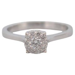 Anillo de oro blanco de 18 quilates con diamantes