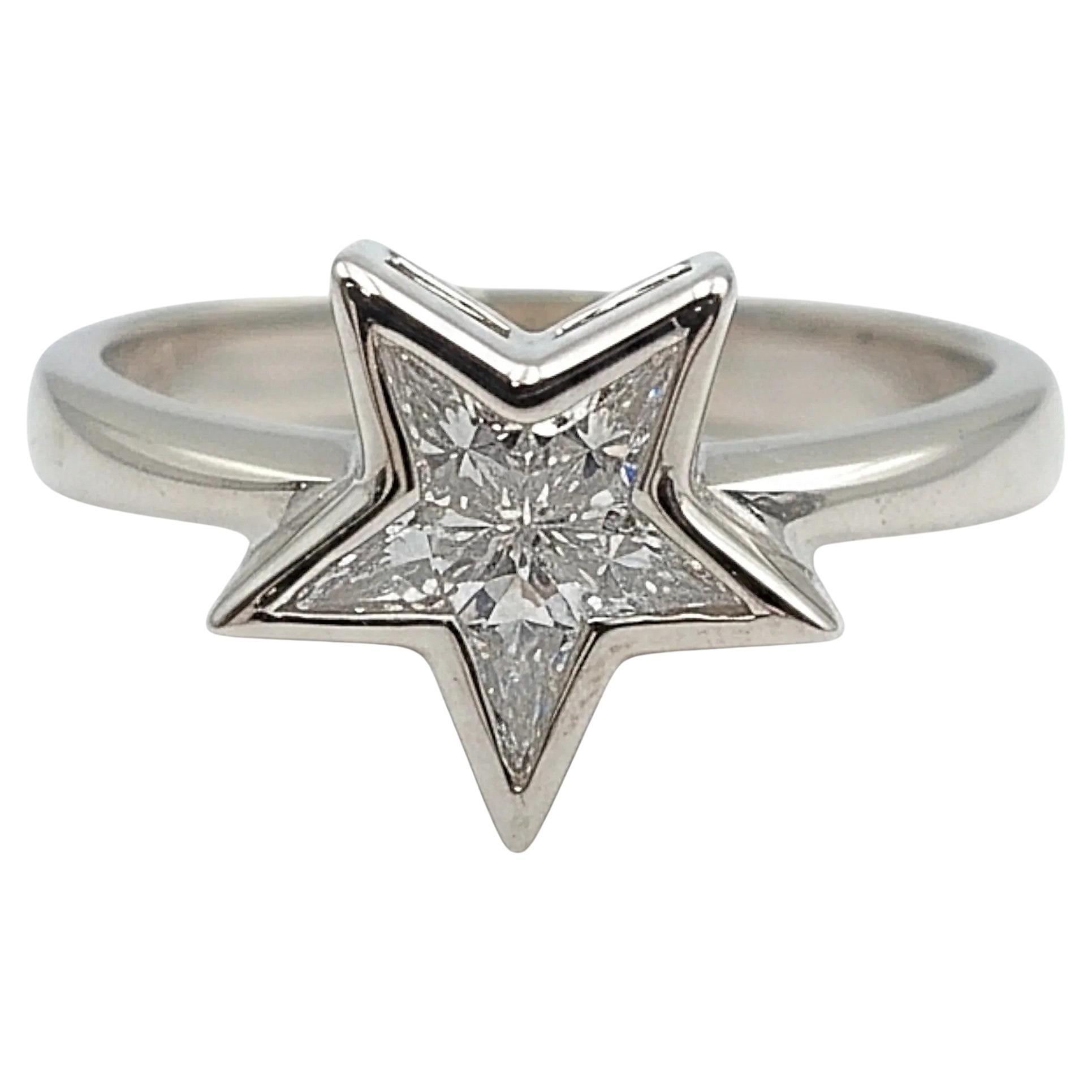 18K White Gold Ring with Fancy Cut Star Shape Diamond. (Size 6.75)
