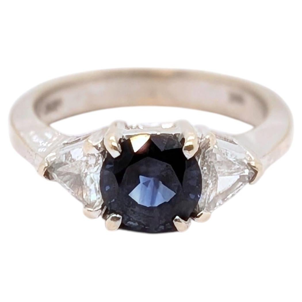 18k White Gold Ring with GIA Round Blue Sapphire & Trillion Diamonds - Size 5.5
