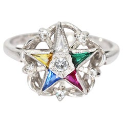 Anello in oro bianco 18k con stella massonica composta da più pietre differenti