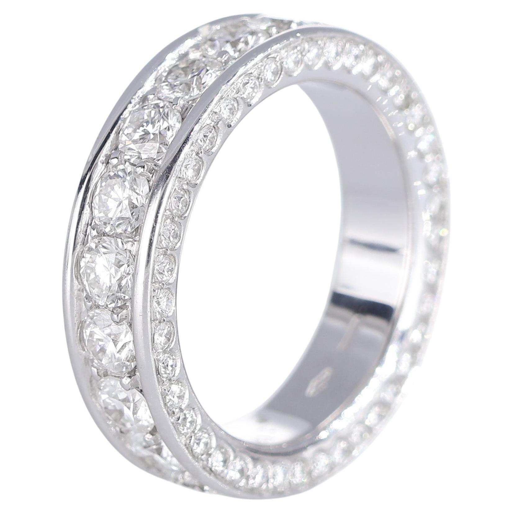 18K White Gold Ring with Natural Diamonds